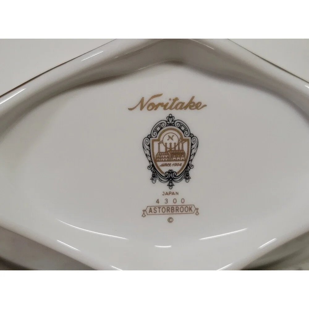 Noritake Asterbrook Gravy Boat / under plate, Relish / butter.